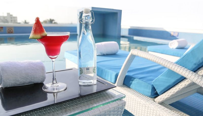 Piscina - Royal Hometel Suites Dahisar Mumbai