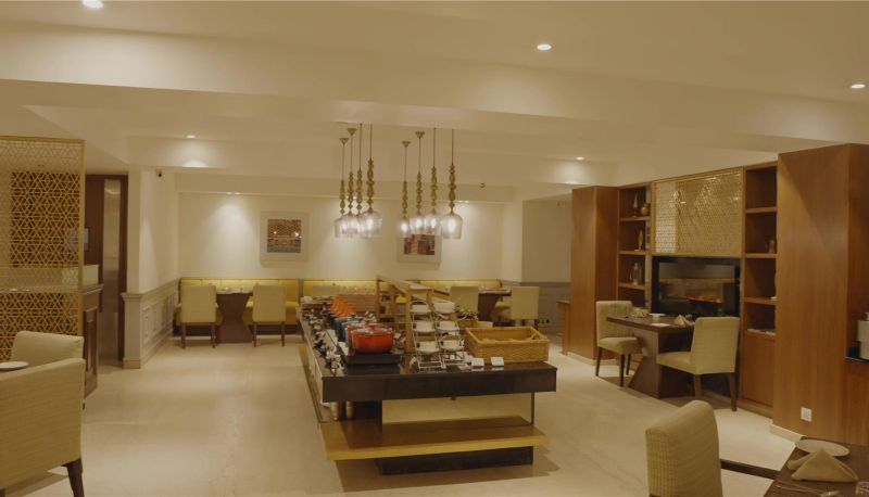 Restoran - Radisson Blu Golf View Resort Pahalgam