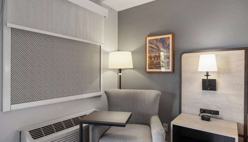 Zimmer - La Quinta Inn by Wyndham Stockton