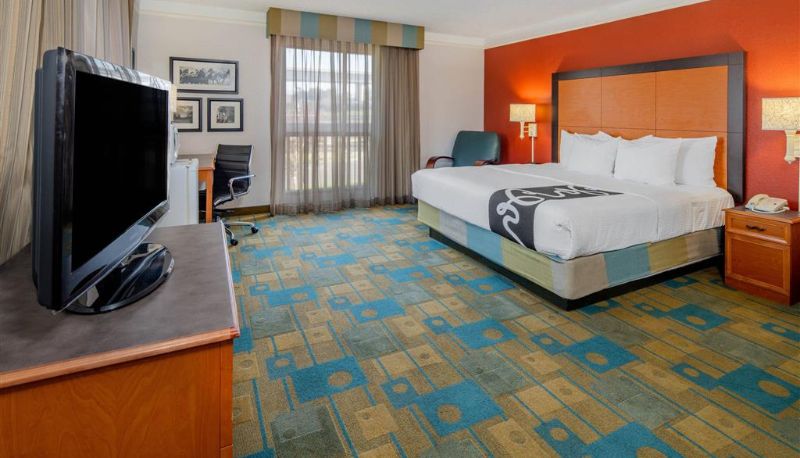 Habitación - La Quinta Inn & Suites by Wyndham Irvine Spectrum