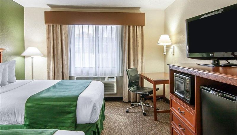 Chambre - Quality Inn Downtown Convention Center