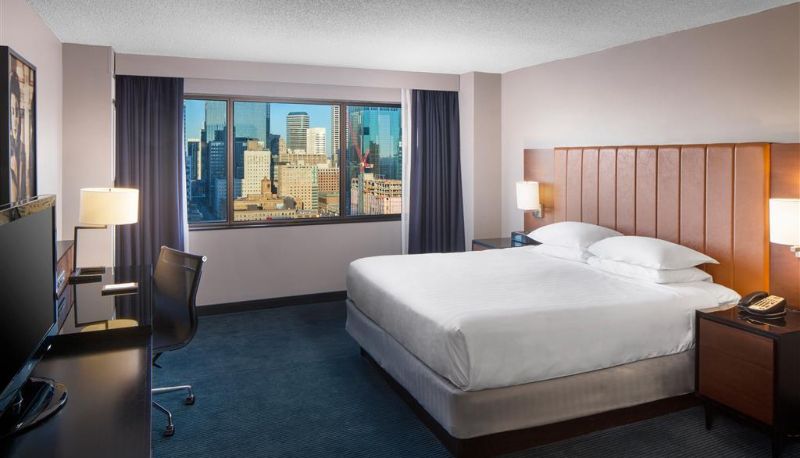 Room - Hyatt Regency Minneapolis