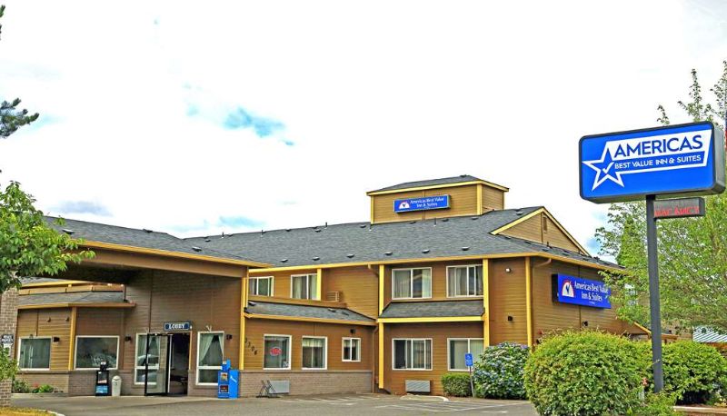 Widok na zewnątrz - Americas Best Value Inn & Suites Forest Grove Hillsboro