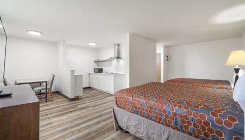 Camera - Kennewick Inn & Suites Tri Cities