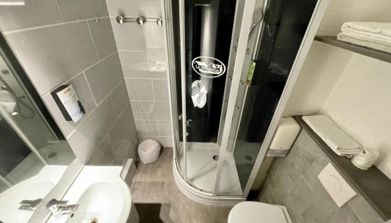 Standart oda - authentic by balladins - Hôtel le Privilège