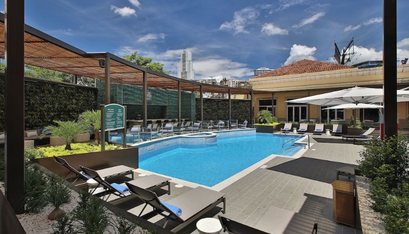 Havuz - InterContinental Hotels TEGUCIGALPA AT MULTIPLAZA MALL by IHG