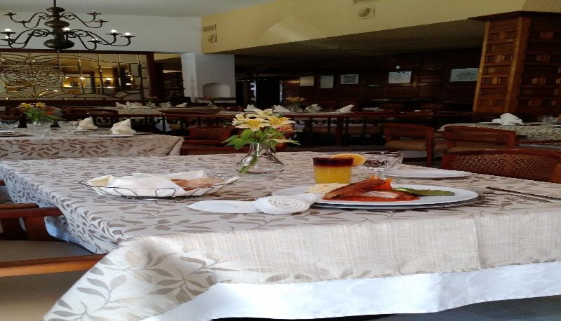 Restaurant - HOTEL DE MENDOZA