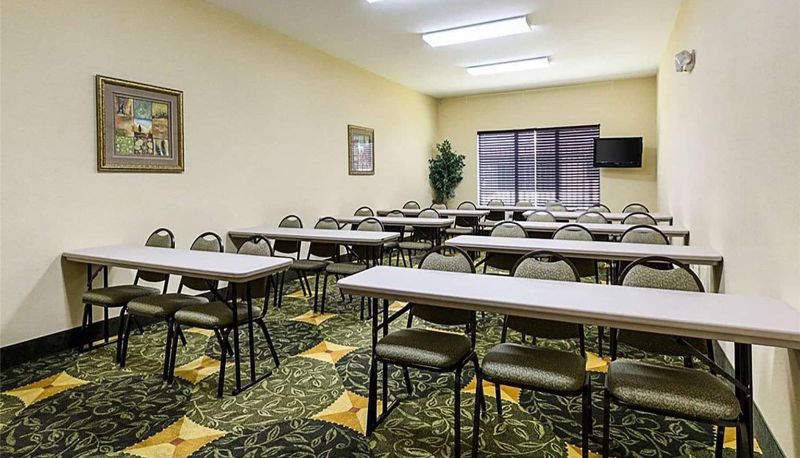 Vergaderzaal - Days Inn & Suites by Wyndham Houston / West Energy Corridor