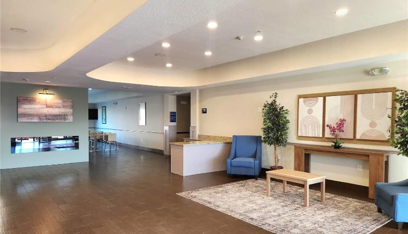 Hal - Days Inn & Suites by Wyndham Houston / West Energy Corridor