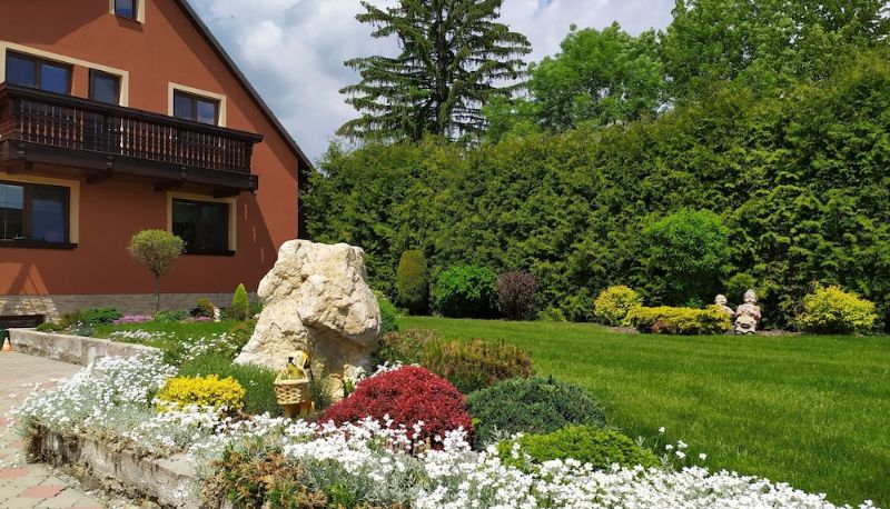 Zewnętrzna część hotelu - Apartmány OKOUN