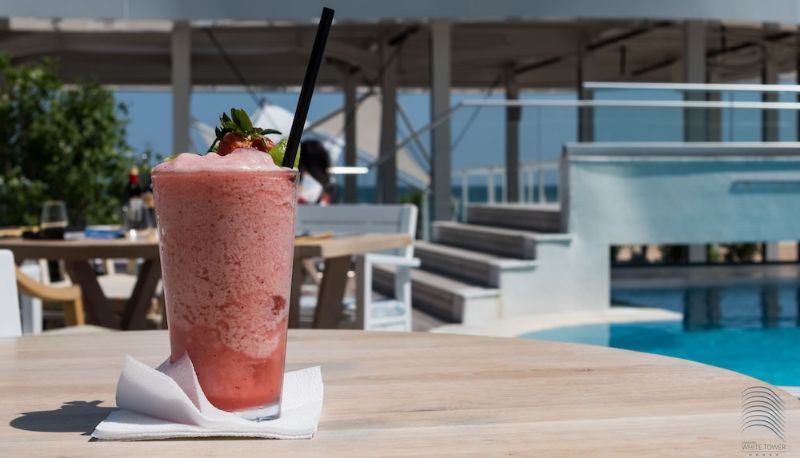 Restauracja - White Tower Mamaia