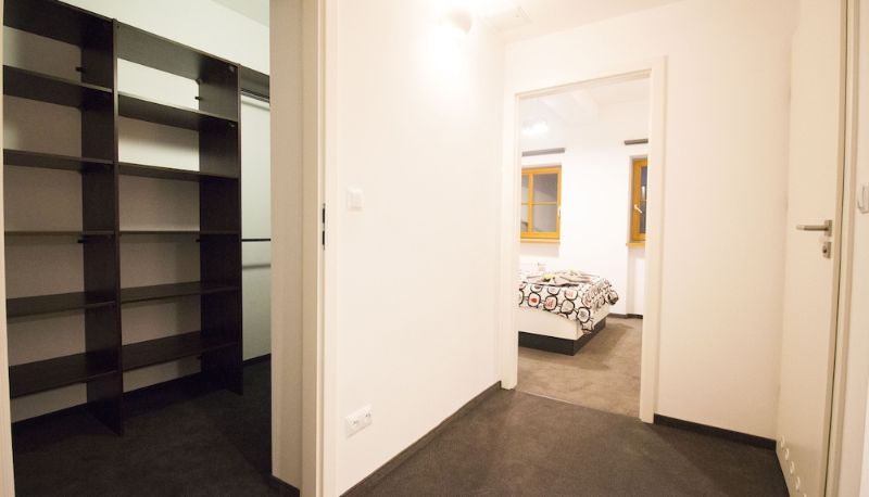 Info - Lucky Apartments  Wita Stwosza 15