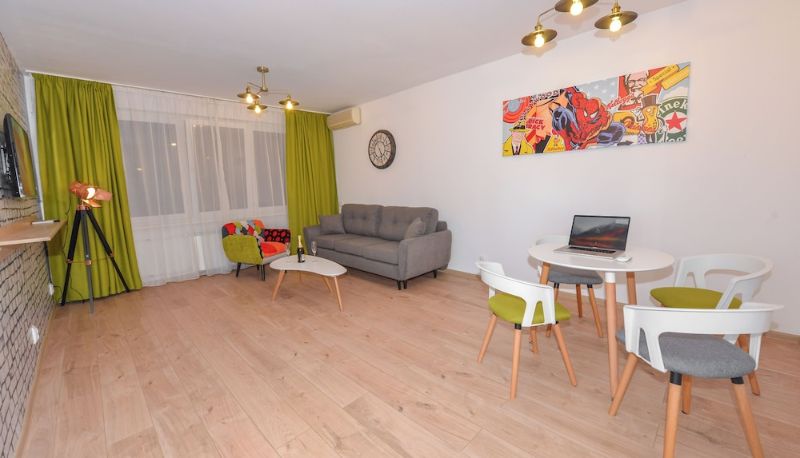 Daire - Athene - 1 Bedroom Next to Victoria Avenue and Cismigiu Gardens