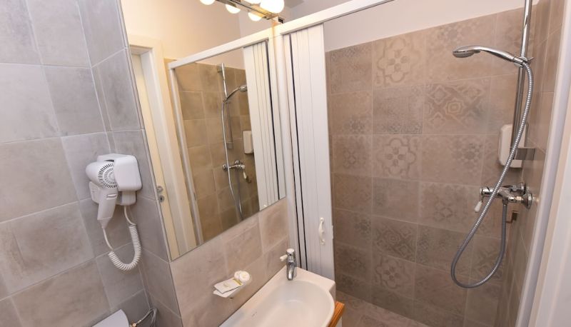 Apartamento - Primo - One Bedroom Apartment - Next to Cismigiu Park and Victoria Avenue