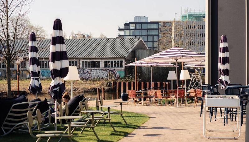Terraza - YOTEL Amsterdam