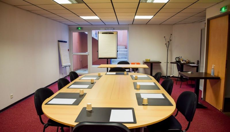 Sala de reuniões - Ibis Budget Millau Viaduc