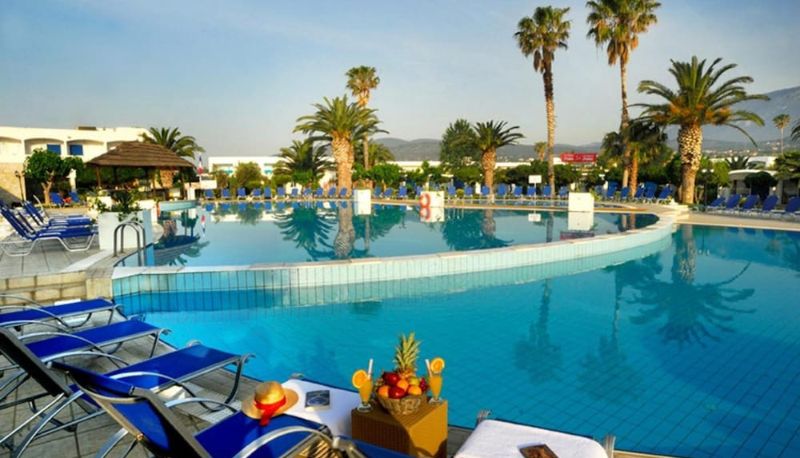 Pool - Kinetta Beach Resort & Spa - All Inclusive