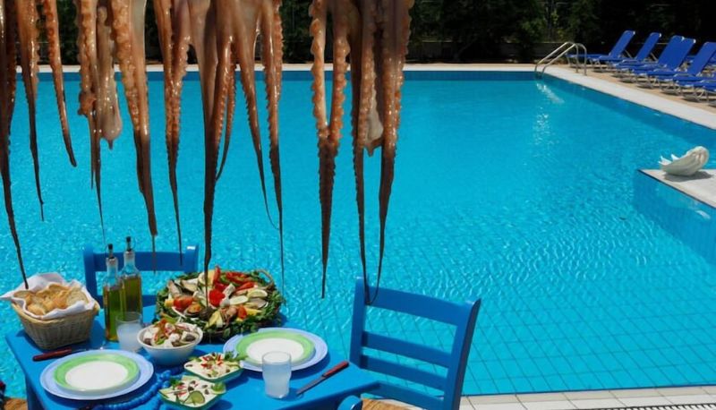 Pool - Kinetta Beach Resort & Spa - All Inclusive