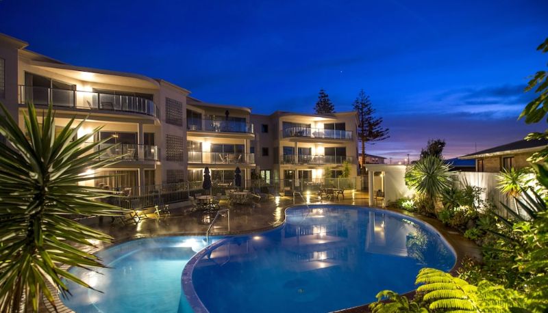 Bilgi - The Reef Beachfront Apartments