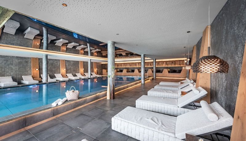 Piscina - Hotel Edelweiss