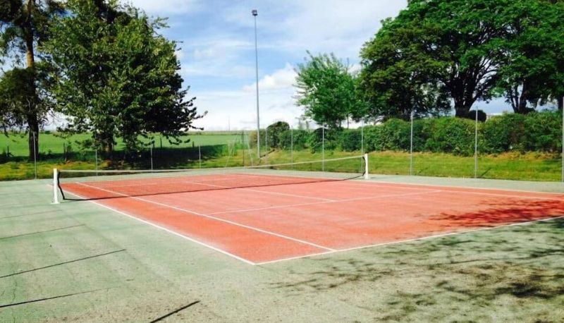 Pista de tenis - Camping Lac de Liez