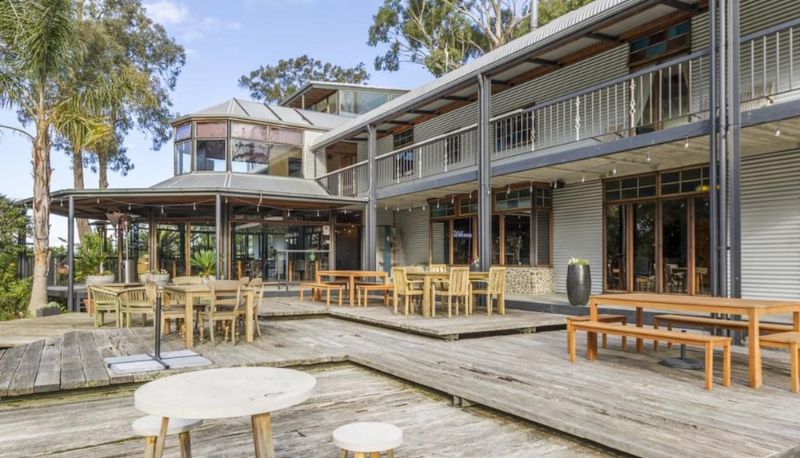 Restaurant - The Narrows Landing