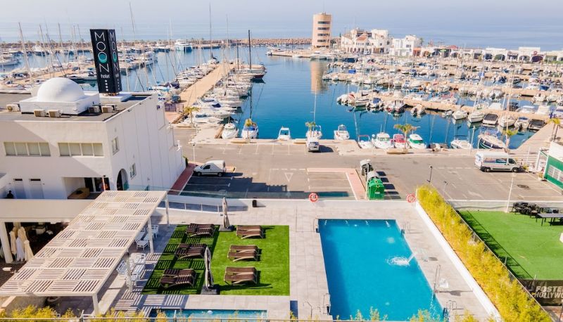 Piscine - Hotel Moon & SPA