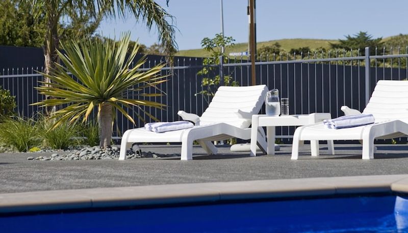 Pool - Gisborne Motel Oasis