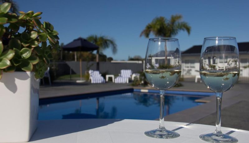 Pool - Gisborne Motel Oasis