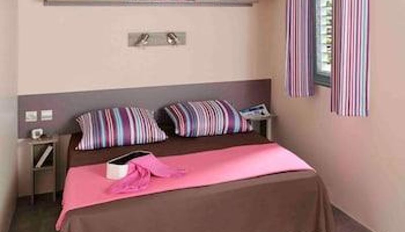 Camera standard - Camping les Portes du Beaujolais