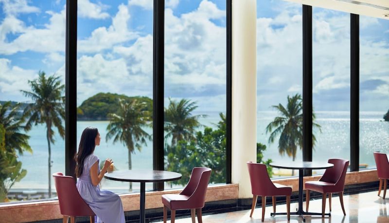 レセプション - Hoshino Resorts RISONARE Guam
