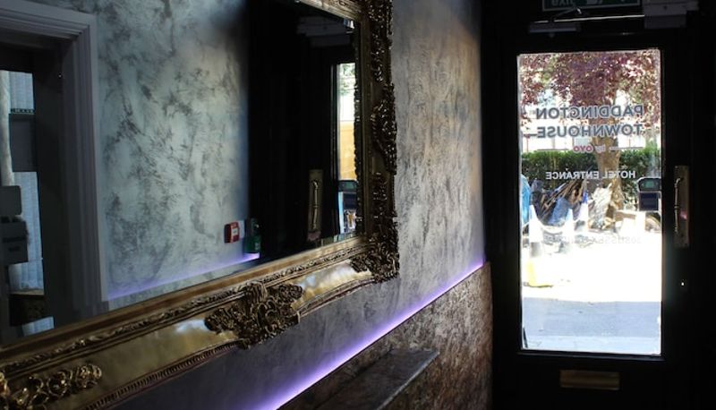 Salon - Paddington Townhouse Hotel by OYO