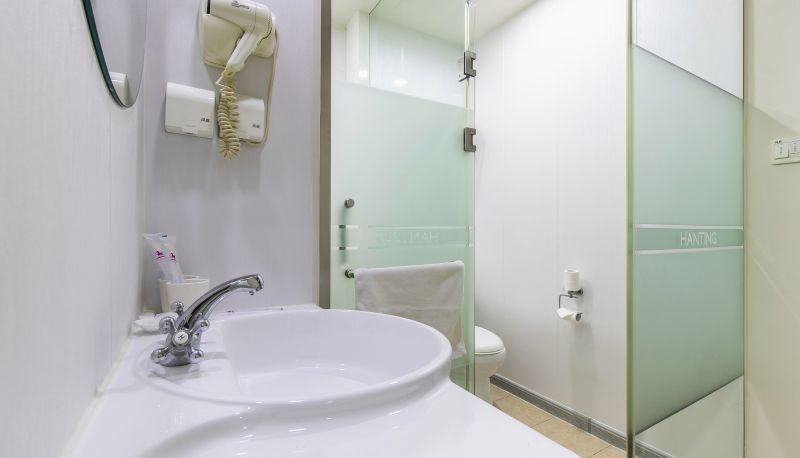 Info - Yilai Tianjin Free Trade Zone Binhai Station Hotel