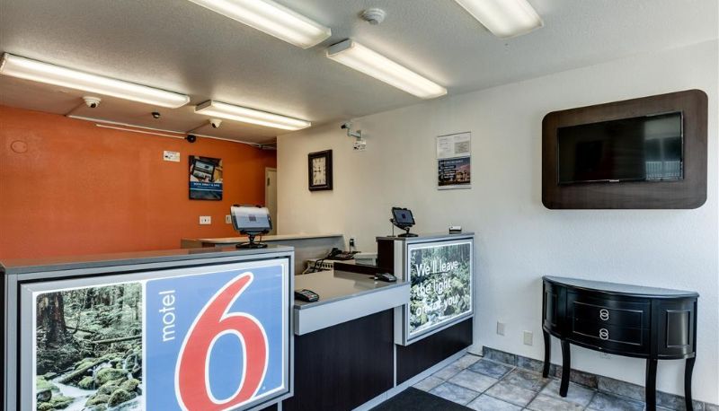 Hall - WA - West Motel 6 Spokane