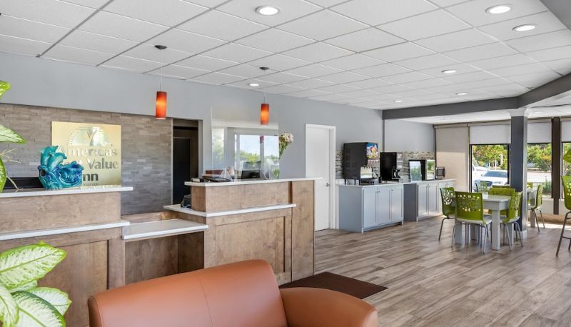 Salon - Americas Best Value Inn Douglasville