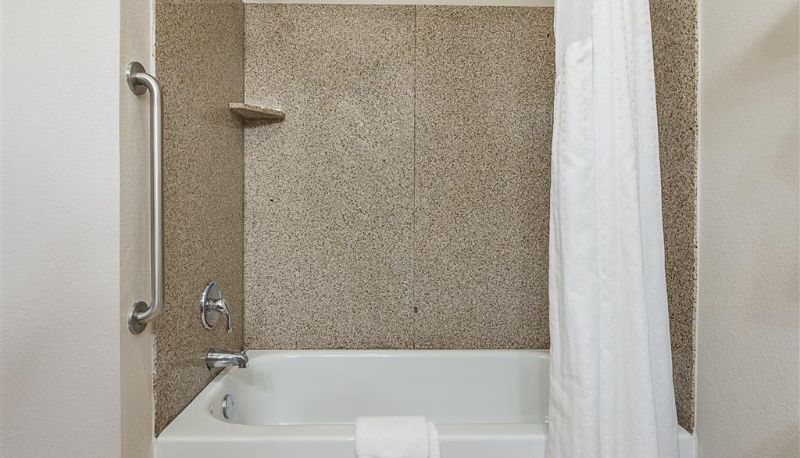 Zimmer - Best Western Plus DeRidder Inn & Suites