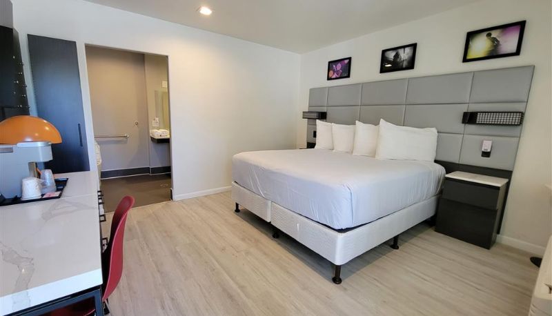 Room - Signature Inn Santa Clara