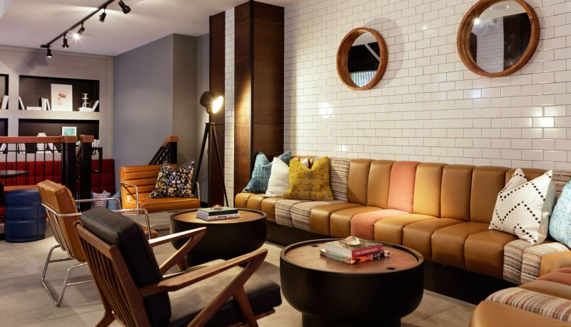 Lobby - Moxy Richmond Downtown