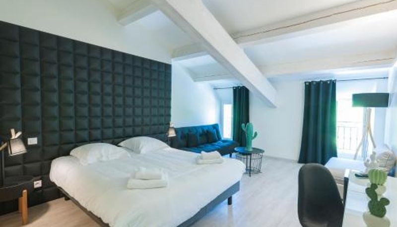 Habitación - Hotel Restaurant des Maures