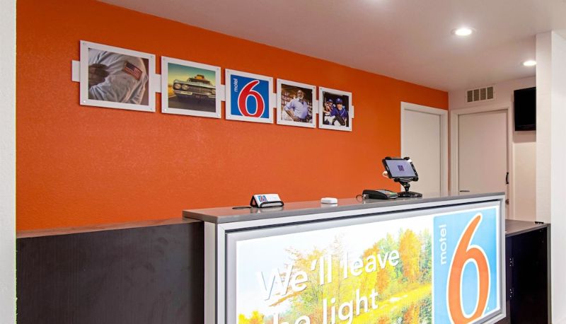 Hall - MOTEL 6 ALMA