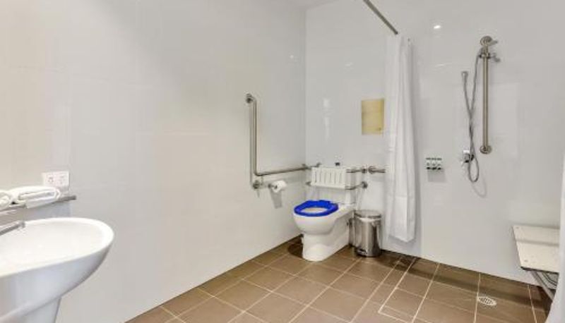 Bathroom - Meridian Hotel Hurstville