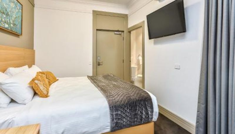 Room - Meridian Hotel Hurstville
