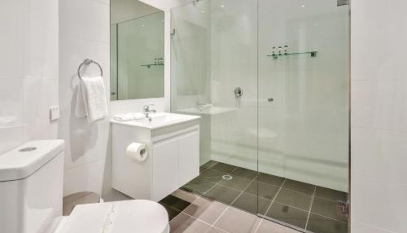 Bathroom - Meridian Hotel Hurstville