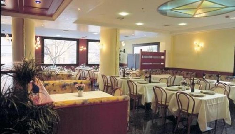 Breakfast room within the restaurant - Hotel Serenella