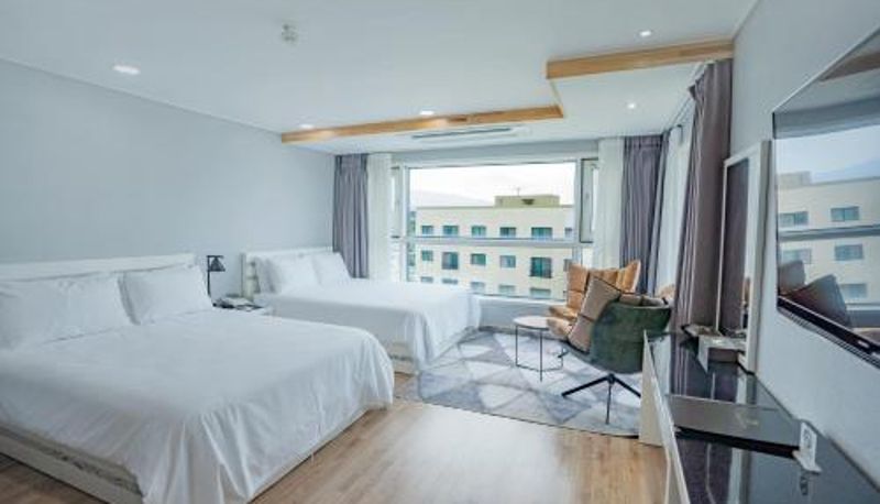 Suite - Hotel Sweet Castle Jeju Hamdeok