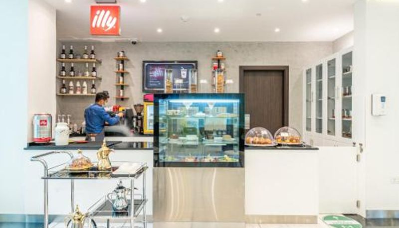 Sala prima colazione all'interno del ristorante - Gravity Hotel Abu Dhabi