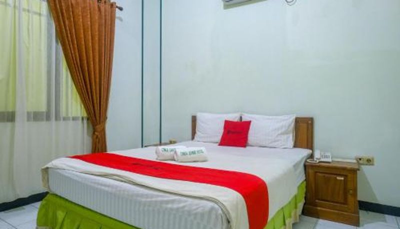 Camera - RedDoorz near XT Square Yogyakarta