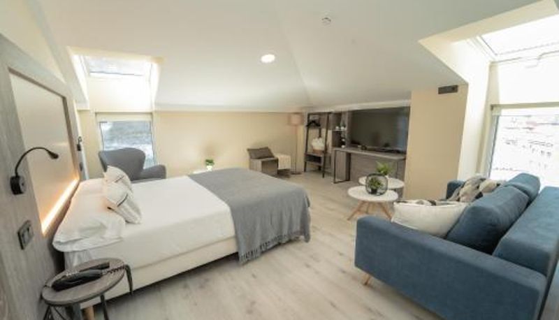 Info - Hotel Lux Melide