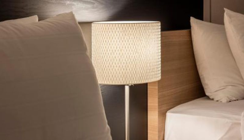 Pokój - The First Stay Hotel