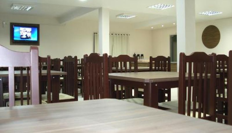 Frühstücksraum innerhalb des Restaurants - Brisa Parque Hotel